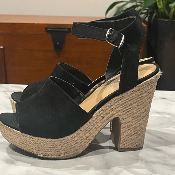 Black Suede Platform Espadrille by Sun + Stone Fey 8 - Picture 9 of 16